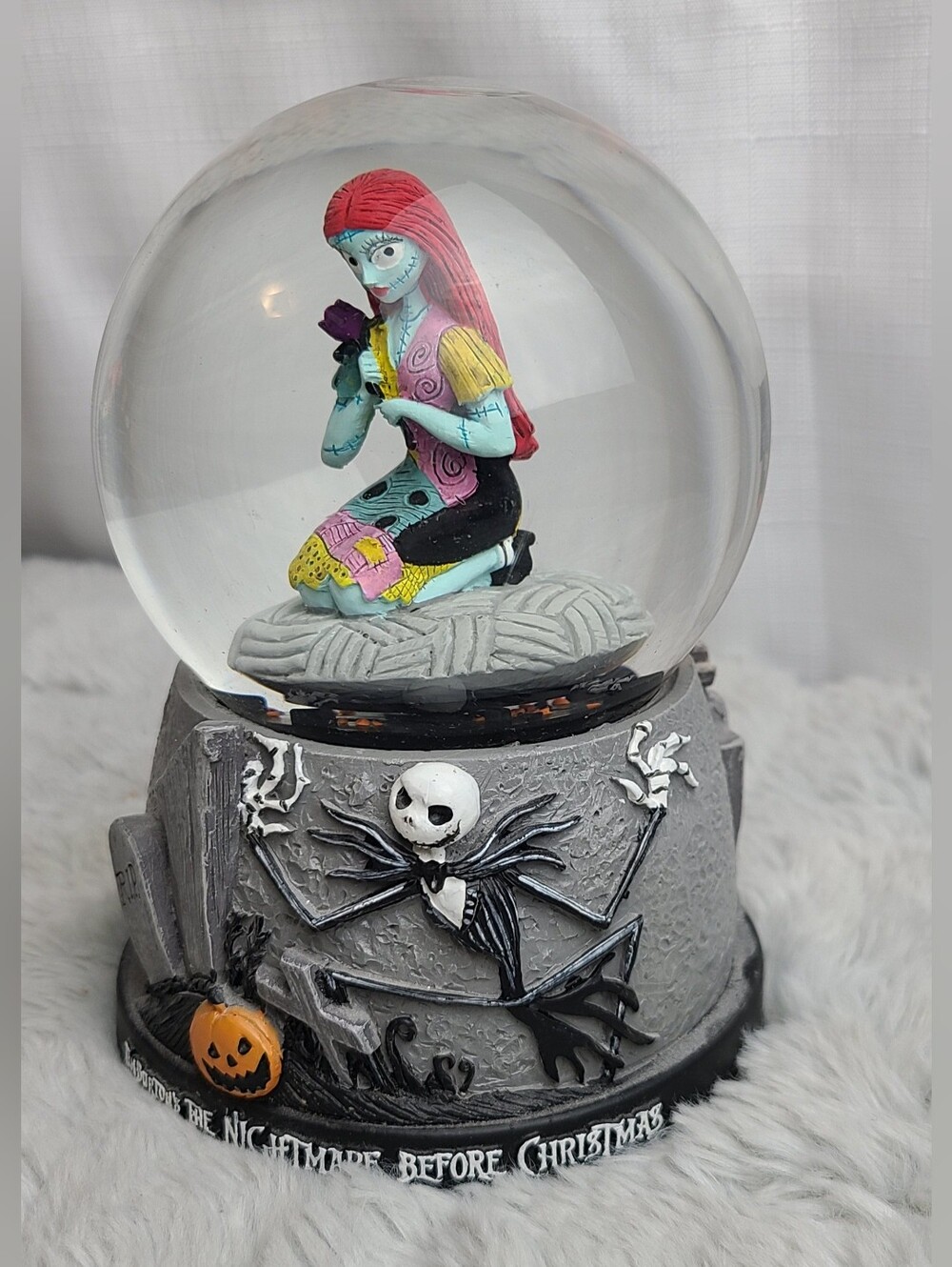 Nightmare Before Christmas Sally Musical Snow Globe THIS IS HALLOWEEN 1993